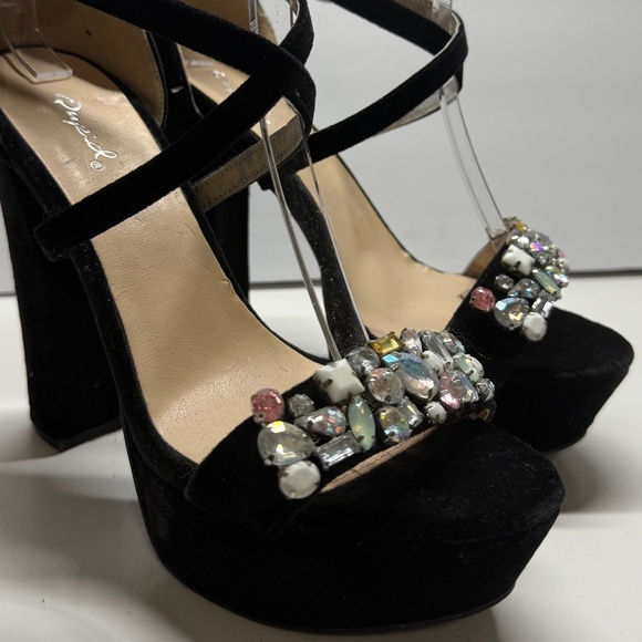 Qupid 5 in suede crisscross platform heels - Picture 1 of 7
